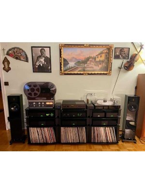  Milan Vinyl Storage 