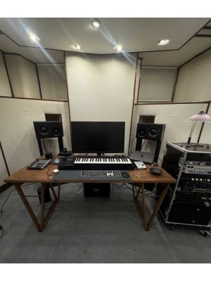 ATC SCM25a Pro SQ 404 Speaker Stands